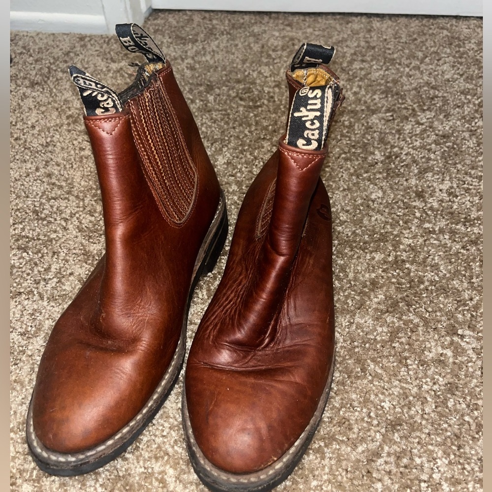 Men’s shoes